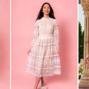 SICILY DRESS - CHAMPAGNE LINING
Size Medium.